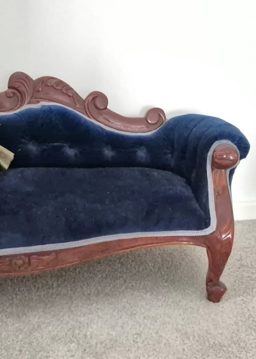Blue lounge